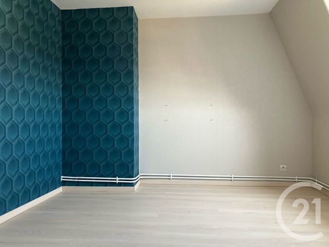 Appartement F3 &agrave; louer - 3 pi&egrave;ces - 71,42 m2 - Abbeville - 80 - PICARDIE