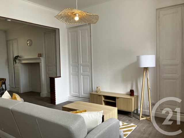 Maison &agrave; louer - 4 pi&egrave;ces - 75 m2 - St Ouen - 80 - PICARDIE