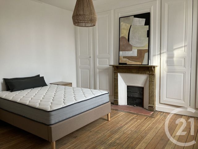 Maison &agrave; louer - 4 pi&egrave;ces - 75 m2 - St Ouen - 80 - PICARDIE