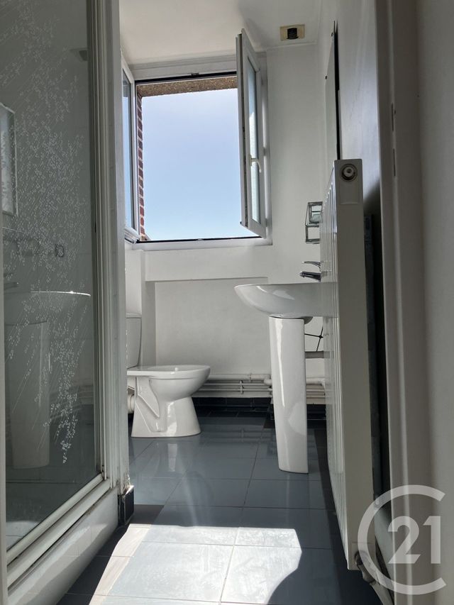 Appartement F2 &agrave; louer - 2 pi&egrave;ces - 41,90 m2 - Abbeville - 80 - PICARDIE
