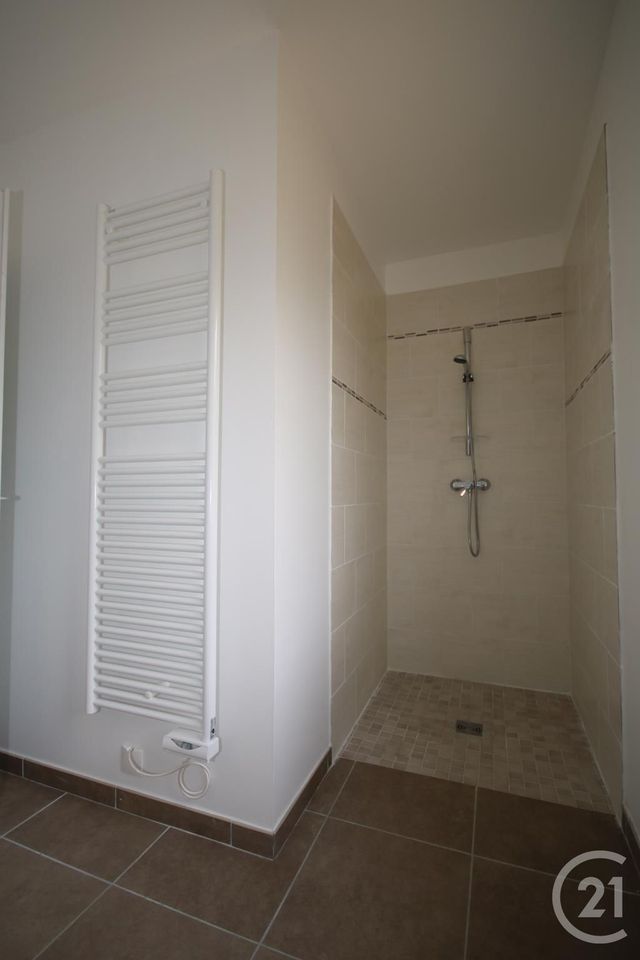 Maison &agrave; louer - 4 pi&egrave;ces - 105,41 m2 - Millencourt En Ponthieu - 80 - PICARDIE