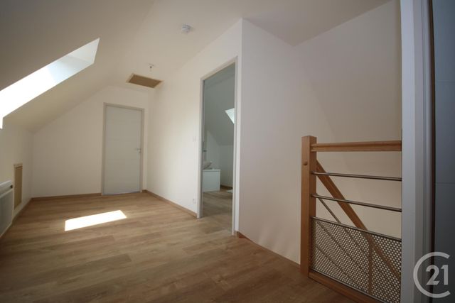 Maison &agrave; louer - 4 pi&egrave;ces - 105,41 m2 - Millencourt En Ponthieu - 80 - PICARDIE