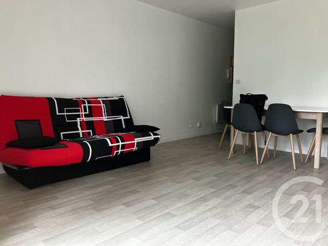 Appartement F1 &agrave; louer - 1 pi&egrave;ce - 27 m2 - Abbeville - 80 - PICARDIE