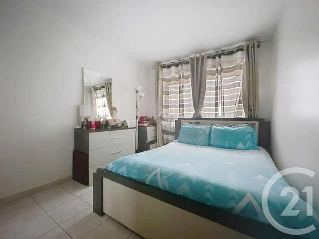 Appartement à vendre - 4 pièces - 74,16 m2 - Epinay Sur Seine - 93 - ILE-DE-FRANCE