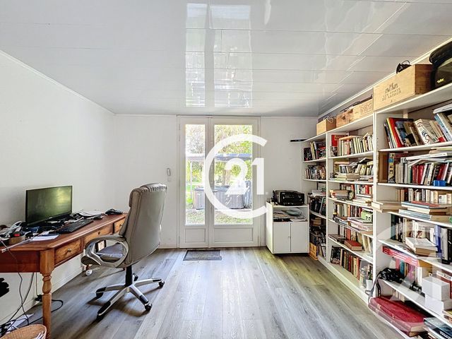 Maison à vendre - 5 pièces - 274 m2 - Jarnac - 16 - POITOU-CHARENTES