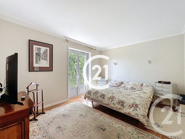 Maison à vendre - 5 pièces - 274 m2 - Jarnac - 16 - POITOU-CHARENTES