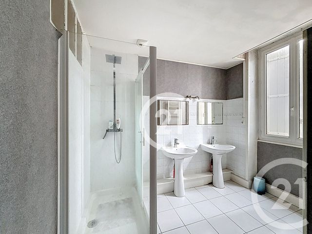 Maison à vendre - 4 pièces - 149 m2 - Jarnac - 16 - POITOU-CHARENTES