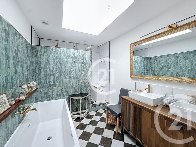 Maison à vendre - 4 pièces - 158 m2 - Sigogne - 16 - POITOU-CHARENTES