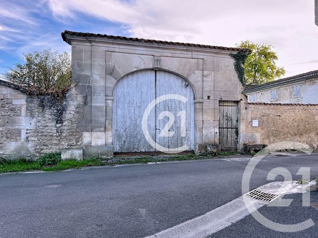 Maison à vendre - 6 pièces - 243 m2 - Graves St Amant - 16 - POITOU-CHARENTES