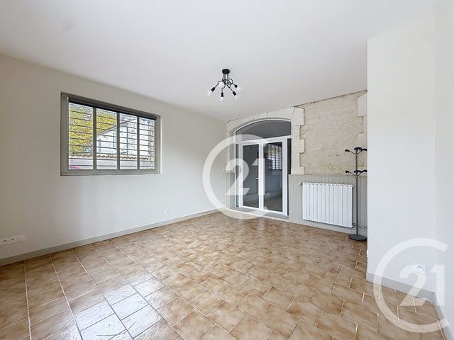 Maison à vendre - 4 pièces - 155,50 m2 - Jarnac - 16 - POITOU-CHARENTES