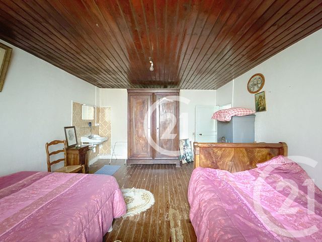 Maison &agrave; vendre - 7 pi&egrave;ces - 223 m2 - Houlette - 16 - POITOU-CHARENTES