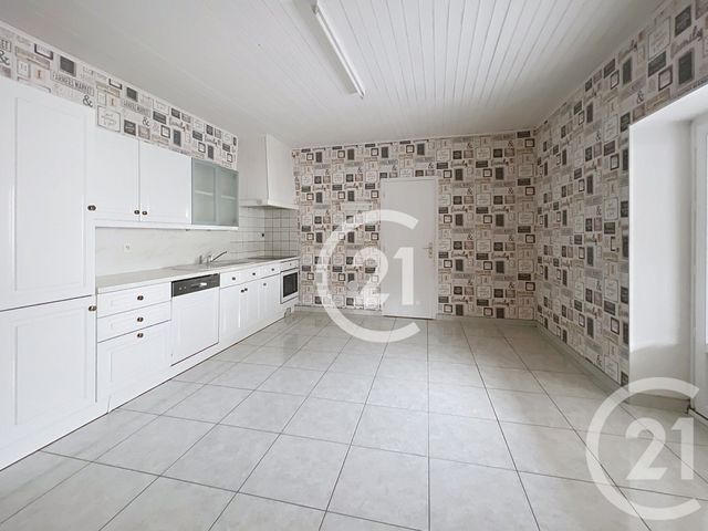 Maison à louer - 7 pièces - 181,30 m2 - Jarnac - 16 - POITOU-CHARENTES