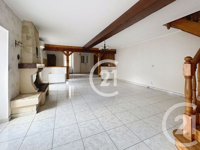 Maison à louer - 7 pièces - 181,30 m2 - Jarnac - 16 - POITOU-CHARENTES