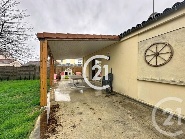 Maison &agrave; vendre - 4 pi&egrave;ces - 111 m2 - Jarnac - 16 - POITOU-CHARENTES