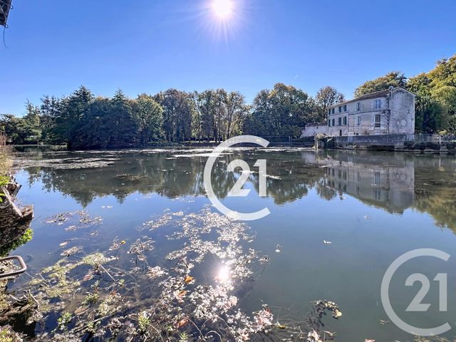 Maison à louer - 5 pièces - 108,20 m2 - Jarnac - 16 - POITOU-CHARENTES