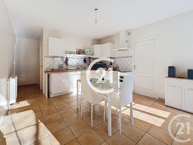 Maison &agrave; louer - 4 pi&egrave;ces - 103 m2 - Segonzac - 16 - POITOU-CHARENTES