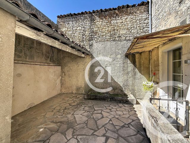Maison &agrave; vendre - 4 pi&egrave;ces - 74 m2 - Jarnac - 16 - POITOU-CHARENTES