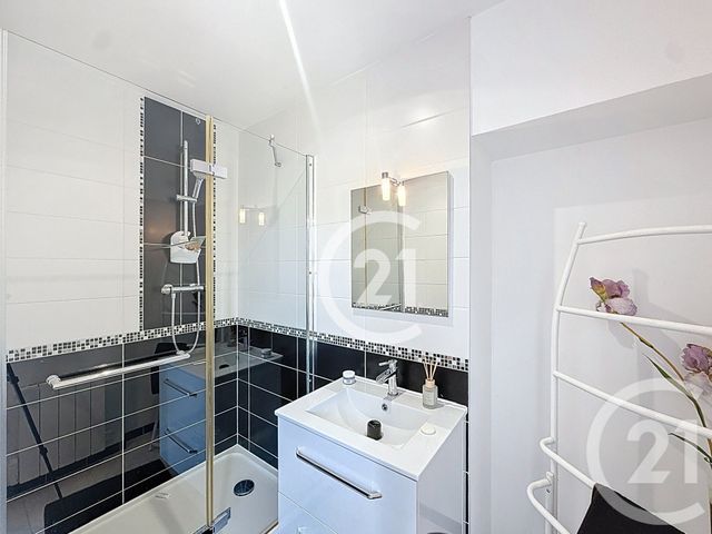 Maison &agrave; vendre - 7 pi&egrave;ces - 158 m2 - Gondeville - 16 - POITOU-CHARENTES