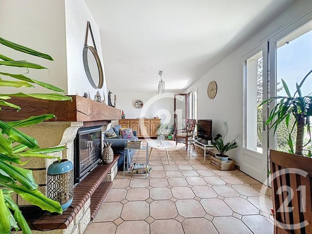 Maison &agrave; vendre - 4 pi&egrave;ces - 124,60 m2 - Bourg Charente - 16 - POITOU-CHARENTES