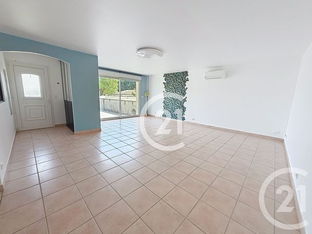 Maison &agrave; louer - 4 pi&egrave;ces - 109,60 m2 - Jarnac - 16 - POITOU-CHARENTES