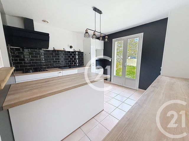 Maison &agrave; louer - 4 pi&egrave;ces - 109,60 m2 - Jarnac - 16 - POITOU-CHARENTES