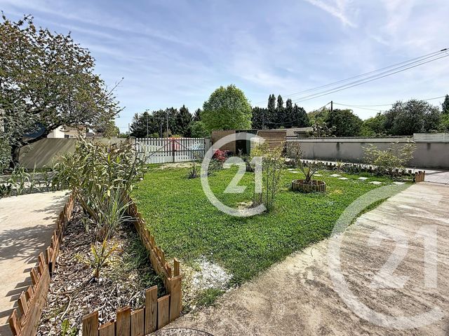 Maison &agrave; louer - 4 pi&egrave;ces - 109,60 m2 - Jarnac - 16 - POITOU-CHARENTES