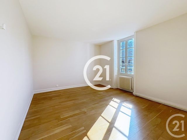 Maison &agrave; louer - 5 pi&egrave;ces - 108,20 m2 - Jarnac - 16 - POITOU-CHARENTES