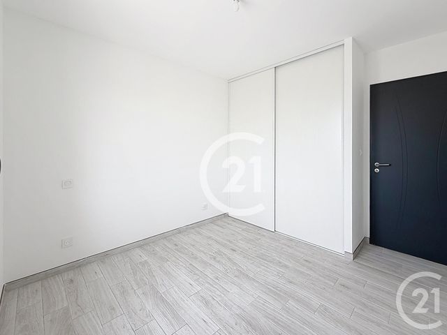 Maison &agrave; louer - 4 pi&egrave;ces - 89,20 m2 - Segonzac - 16 - POITOU-CHARENTES