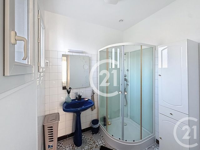 Maison &agrave; louer - 5 pi&egrave;ces - 183,60 m2 - Jarnac - 16 - POITOU-CHARENTES