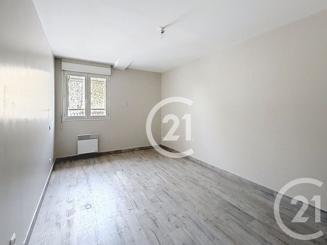 Maison &agrave; louer - 4 pi&egrave;ces - 89,50 m2 - Segonzac - 16 - POITOU-CHARENTES