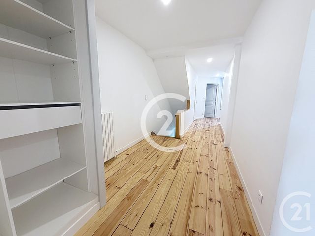 Maison &agrave; louer - 5 pi&egrave;ces - 143,50 m2 - Jarnac - 16 - POITOU-CHARENTES