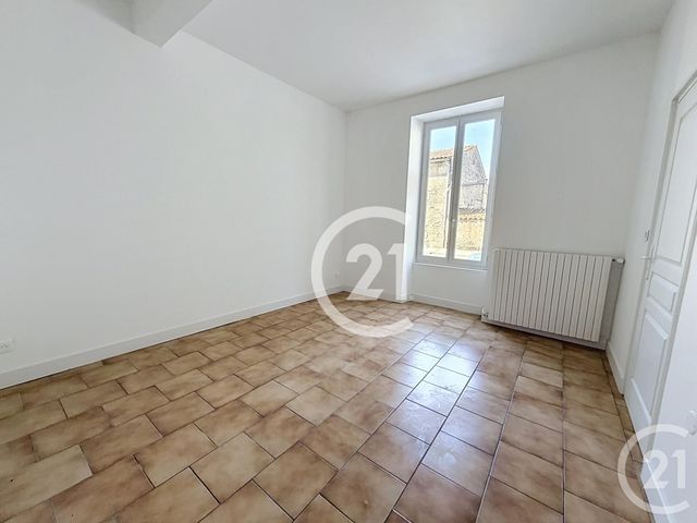 Maison &agrave; louer - 5 pi&egrave;ces - 143,50 m2 - Jarnac - 16 - POITOU-CHARENTES