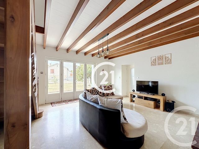 Maison &agrave; vendre - 7 pi&egrave;ces - 169 m2 - Juillac Le Coq - 16 - POITOU-CHARENTES