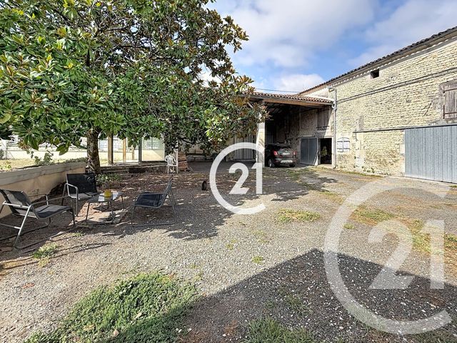 Maison &agrave; vendre - 7 pi&egrave;ces - 169 m2 - Juillac Le Coq - 16 - POITOU-CHARENTES