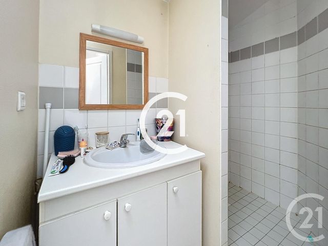 Maison &agrave; louer - 3 pi&egrave;ces - 62,50 m2 - Jarnac - 16 - POITOU-CHARENTES