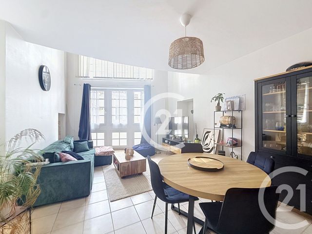Maison &agrave; louer - 3 pi&egrave;ces - 62,50 m2 - Jarnac - 16 - POITOU-CHARENTES