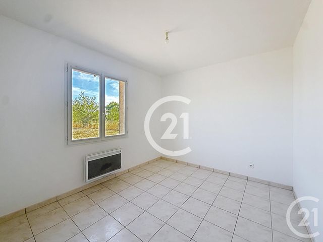 Maison &agrave; louer - 4 pi&egrave;ces - 87,50 m2 - Sigogne - 16 - POITOU-CHARENTES