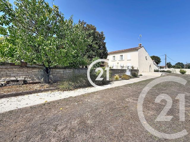 Maison &agrave; vendre - 7 pi&egrave;ces - 177 m2 - Segonzac - 16 - POITOU-CHARENTES
