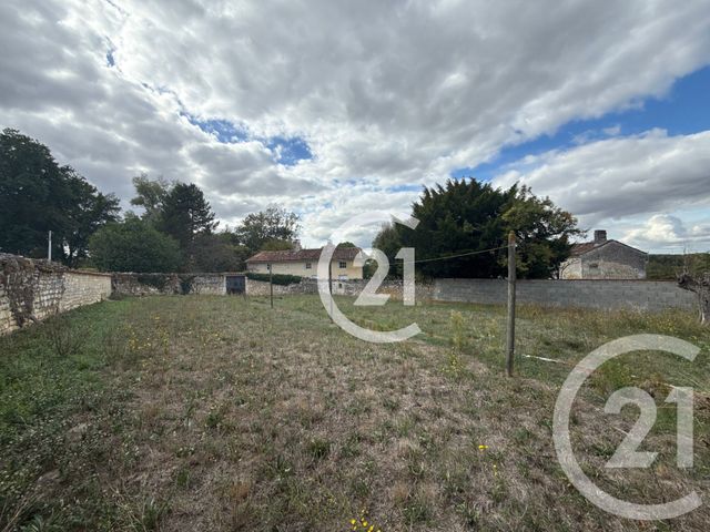Maison &agrave; vendre - 4 pi&egrave;ces - 143 m2 - St Meme Les Carrieres - 16 - POITOU-CHARENTES