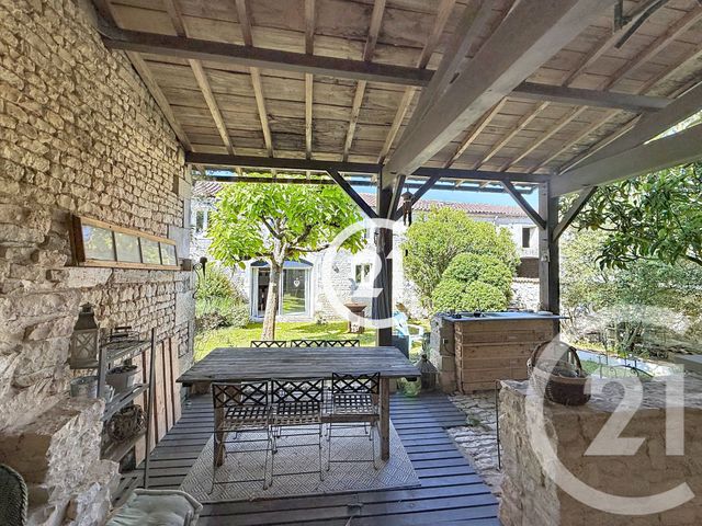 Maison &agrave; vendre - 5 pi&egrave;ces - 157 m2 - Chassors - 16 - POITOU-CHARENTES
