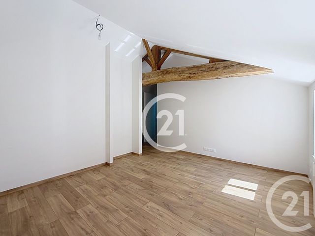 Maison &agrave; louer - 3 pi&egrave;ces - 72,50 m2 - Bourg Charente - 16 - POITOU-CHARENTES