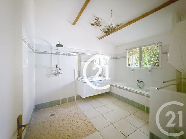 Maison à vendre - 5 pièces - 131 m2 - Nercillac - 16 - POITOU-CHARENTES