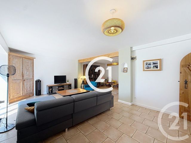 Maison à vendre - 5 pièces - 176 m2 - Gondeville - 16 - POITOU-CHARENTES