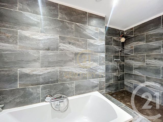 Appartement F4 à vendre - 4 pièces - 95,04 m2 - St Gely Du Fesc - 34 - LANGUEDOC-ROUSSILLON