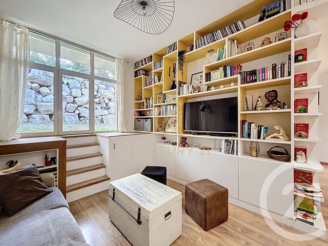 Appartement F4 à vendre - 4 pièces - 95,04 m2 - St Gely Du Fesc - 34 - LANGUEDOC-ROUSSILLON