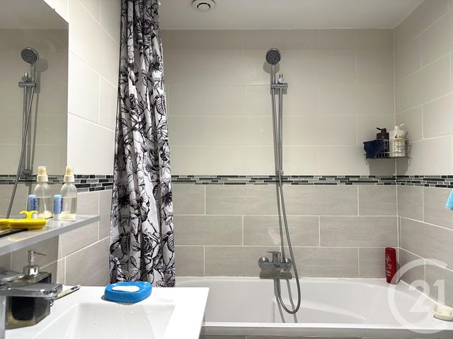 Appartement T3 à vendre - 4 pièces - 61,36 m2 - Grenoble - 38 - RHONE-ALPES