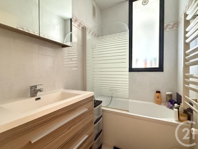 Appartement T4 &agrave; vendre - 4 pi&egrave;ces - 69 m2 - Grenoble - 38 - RHONE-ALPES