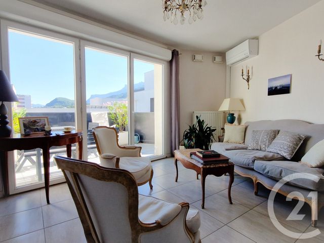 Appartement F3 à vendre - 3 pièces - 61,02 m2 - Seyssinet Pariset - 38 - RHONE-ALPES