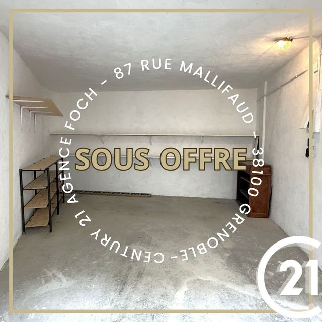 parking - GRENOBLE - 38