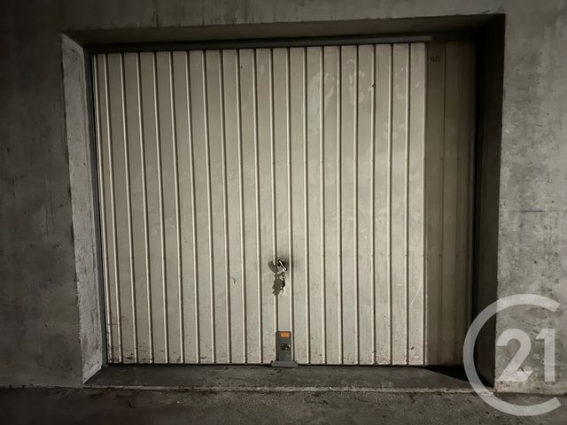 parking - GRENOBLE - 38